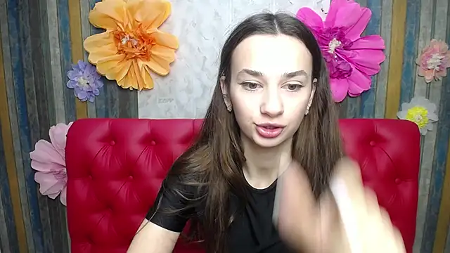 Je55icaBreeze online show from April 2026 05:03:01 AM