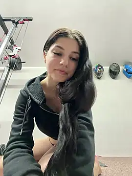 christahot online show from April 2026 05:06:02 PM