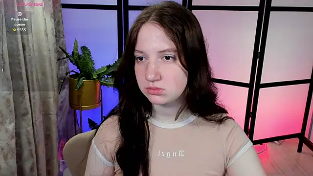 Elisabeth Binder online show from April 2026 03:41:01 AM