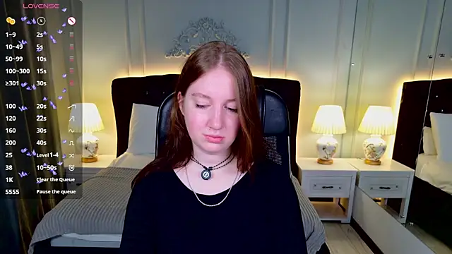 Snapshot of Elisabeth_Binder chatting on June 2026 03:44:01 AM Elisabeth Binder online show from June 2026 03:44:01 AM