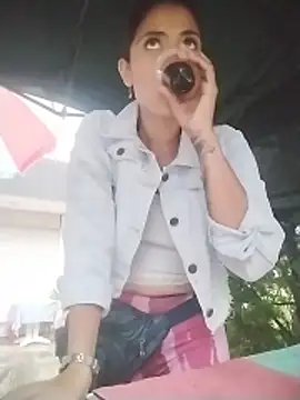 Snapshot of wet_vika chatting on April 2026 11:38:01 AM wet vika online show from April 2026 11:38:01 AM