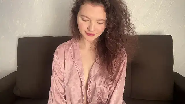 Snapshot of GIowySlava chatting on April 2026 08:18:02 AM GIowySlava online show from April 2026 08:18:02 AM