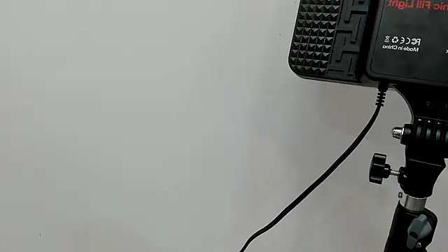 Snapshot of vannellope_roberts chatting on April 2026 01:51:01 PM vannellope roberts online show from April 2026 01:51:01 PM