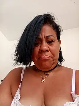 Veronica missbigg online show from April 2026 06:10:01 PM