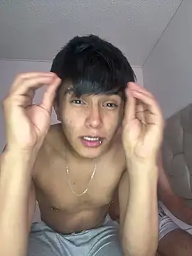 LYAN DYLAN online show from March 2026 10:08:02 PM