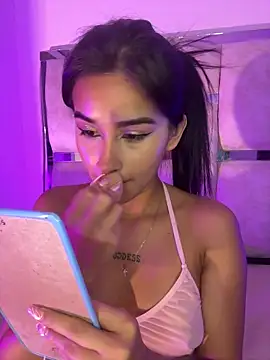 Lizzy Bonnie online show from May 2026 11:56:02 PM
