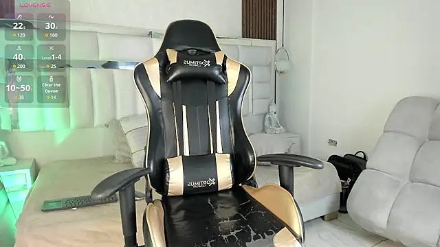 Juandagoom online show from April 2026 09:05:01 PM