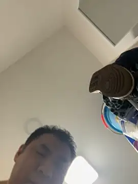 Crossroads5214 online show from April 2026 02:27:01 AM