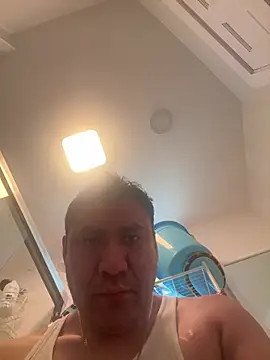 Crossroads5214 online show from April 2026 12:33:02 PM