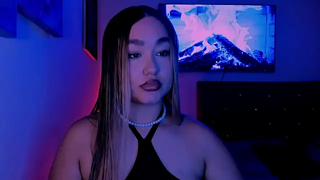 Soouuf  online show from April 2026 06:16:01 PM