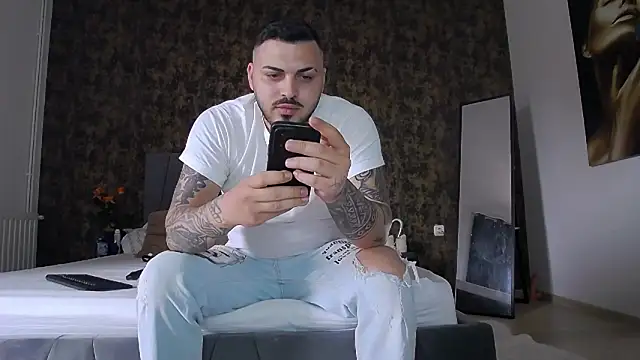 I amAhille online show from April 2026 12:44:01 PM