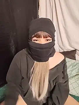 NomiHana online show from May 2026 11:57:02 PM
