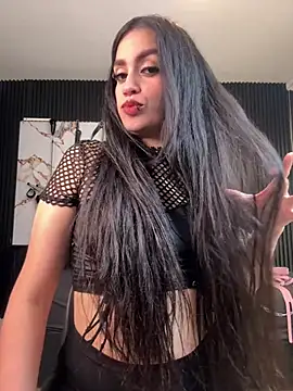 Darkrisnah online show from May 2026 08:33:02 PM
