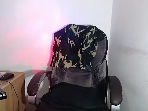 SexyboyHot2000 online show from May 2026 04:23:03 PM
