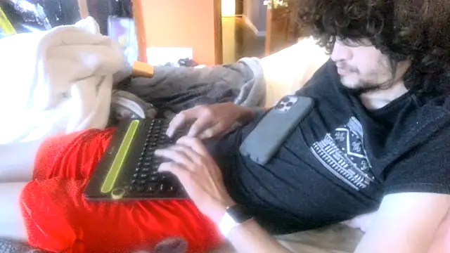 Teddy4420 online show from June 2026 04:38:01 PM