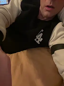 Ispanico1001 online show from April 2026 02:43:01 PM