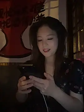 Lola666999 online show from April 2026 01:37:01 PM