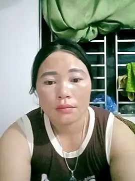 Lily Daisy online show from March 2026 10:33:01 PM