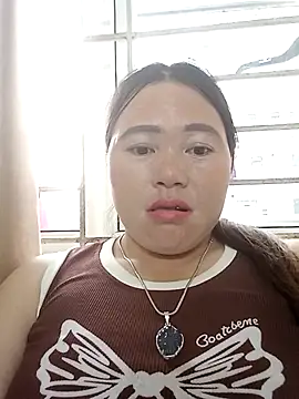 Lily Daisy online show from March 2026 10:39:01 AM