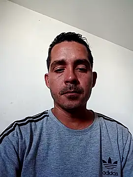 Gabriel leon33 online show from March 2026 08:32:02 PM