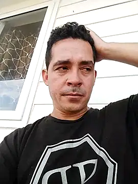 Gabriel leon33 online show from April 2026 07:20:01 PM