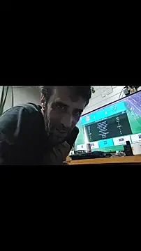 Snapshot of VladTepeslll chatting on May 2026 04:21:01 PM VladTepeslll online show from May 2026 04:21:01 PM