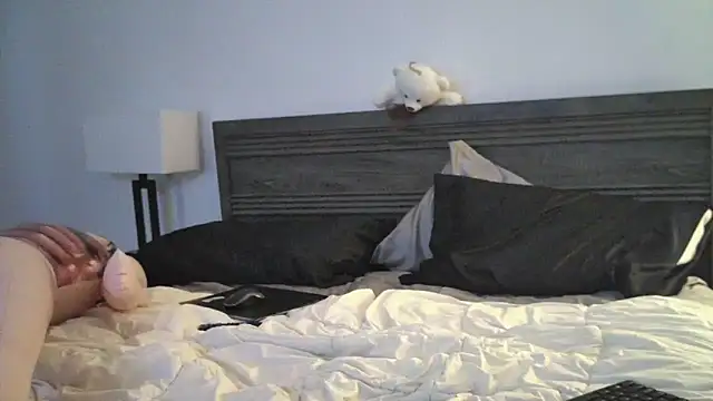 Snapshot of Cutecamboy4you chatting on April 2026 04:33:01 PM Cutecamboy4you online show from April 2026 04:33:01 PM