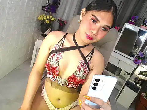 Snapshot of Yourgorgeousmarge chatting on May 2026 01:46:01 AM Yourgorgeousmarge online show from May 2026 01:46:01 AM