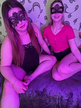 Snapshot of Soft_lonsss chatting on April 2026 06:20:01 AM Soft lonsss online show from April 2026 06:20:01 AM