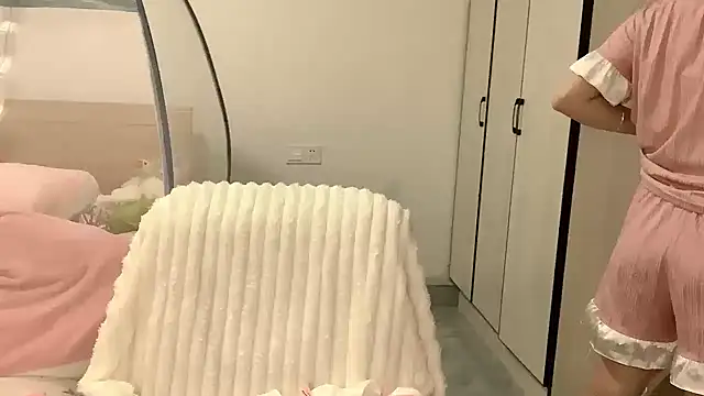 xiaodanta- online show from April 2026 11:37:02 AM