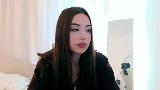 Snapshot of noonespyed chatting on April 2026 06:16:01 AM noonespyed online show from April 2026 06:16:01 AM