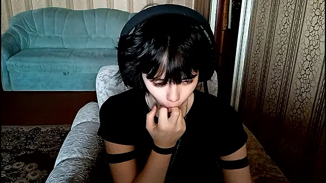 ShaynaLinley online show from March 2026 10:27:02 AM