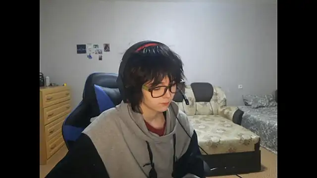 ShaynaLinley online show from April 2026 09:20:01 PM