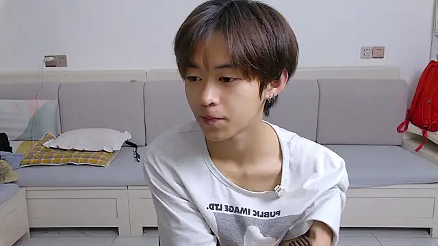 Snapshot of buding-001 chatting on March 2026 10:57:01 AM buding-001 online show from March 2026 10:57:01 AM