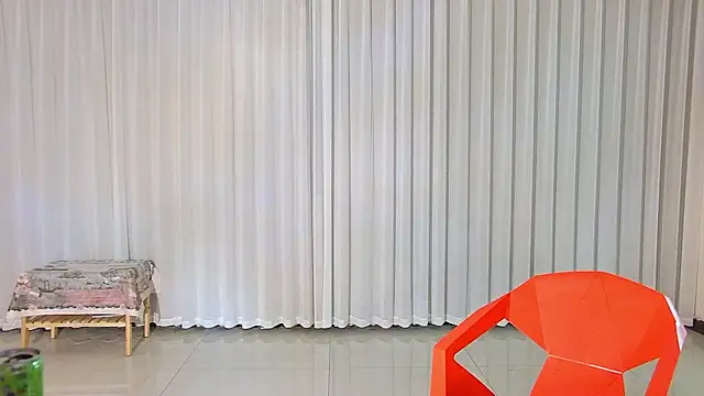 Snapshot of buding-001 chatting on April 2026 05:22:02 AM buding-001 online show from April 2026 05:22:02 AM