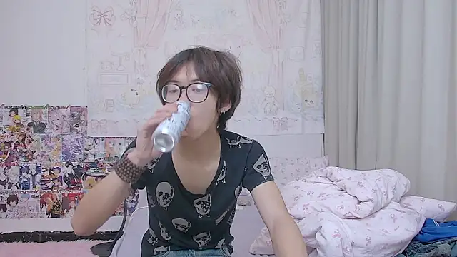 buding-001 online show from May 2026 10:44:02 AM