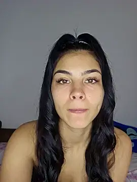 Crissdesire online show from April 2026 01:57:01 PM