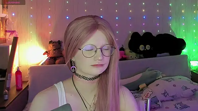 JulietFisher online show from June 2026 01:44:02 AM