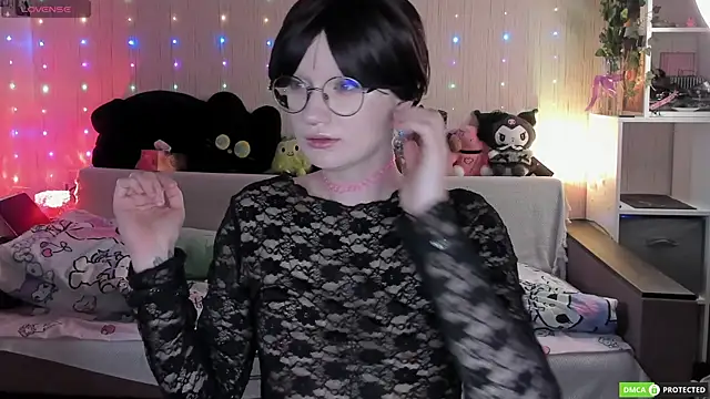 JulietFisher online show from May 2026 03:25:02 AM