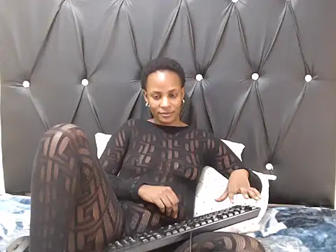 butterflybooty68 online show from April 2026 09:15:02 AM