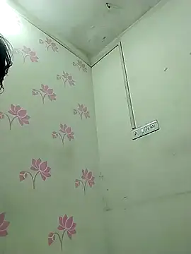 KissMyVibee online show from April 2026 03:52:01 PM