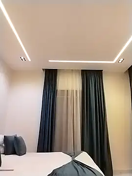 Exotic ParisX online show from April 2026 11:00:02 PM