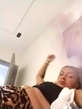 Exotic ParisX online show from April 2026 09:32:01 PM