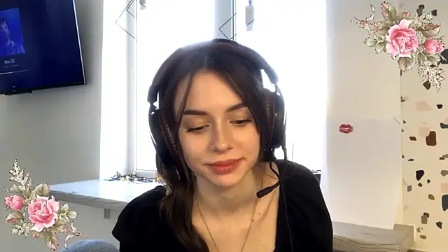 Snapshot of SlippyEngine chatting on March 2026 08:26:33 AM SlippyEngine online show from March 2026 08:26:33 AM
