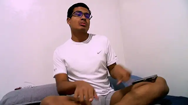 ThiagoVega  online show from April 2026 03:29:02 AM