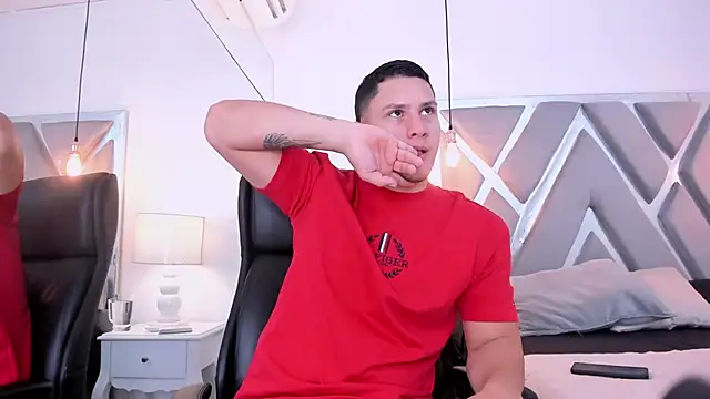 Chriss Diamond online show from April 2026 08:10:02 PM