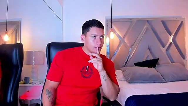 Chriss Diamond online show from March 2026 08:21:02 PM