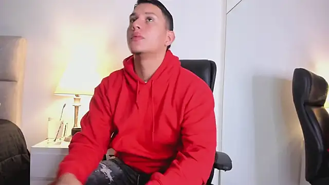 Chriss Diamond online show from June 2026 07:57:01 PM