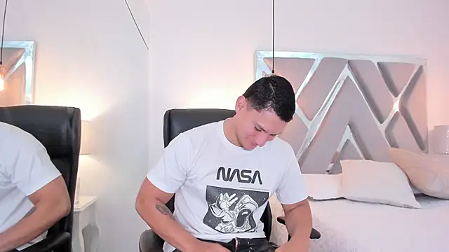 Chriss Diamond online show from May 2026 08:36:01 PM