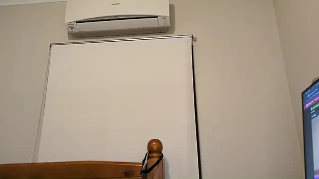 robin103666 online show from April 2026 12:08:01 PM